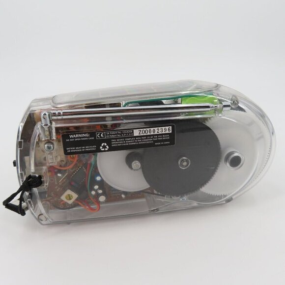 Freeplay Self Powered Crank Radio 360 Clear Plastic AM FM Tested WORKS See Video - Picture 5 of 12